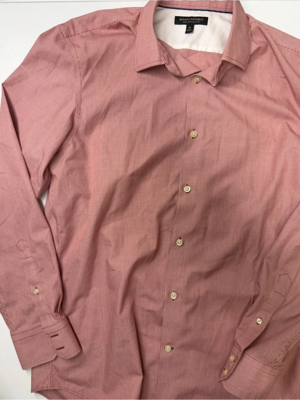 Banana Republic Men’s Medium Non-Iron Slim Fit Red Micro Check Dress Shirt